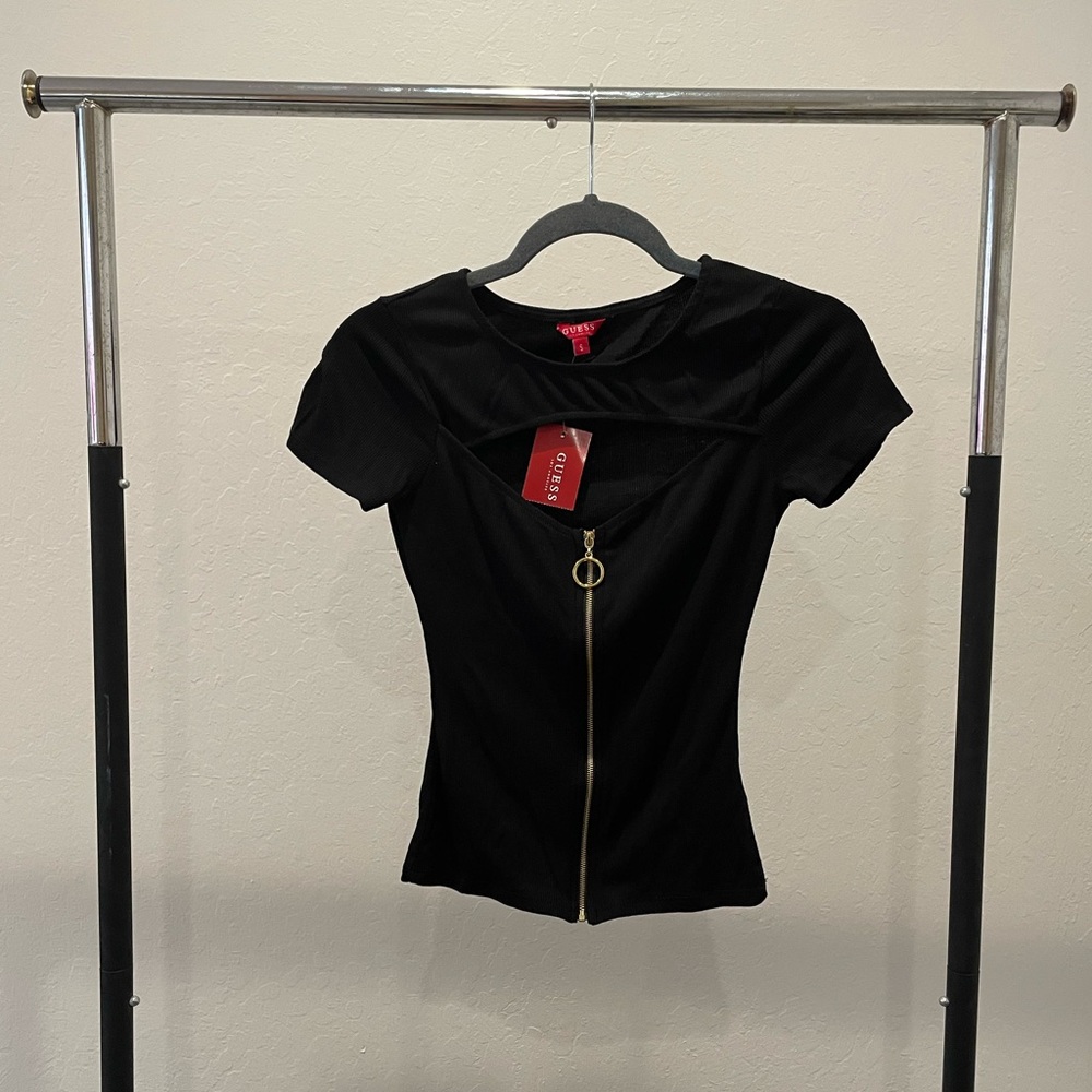 GUESS Top